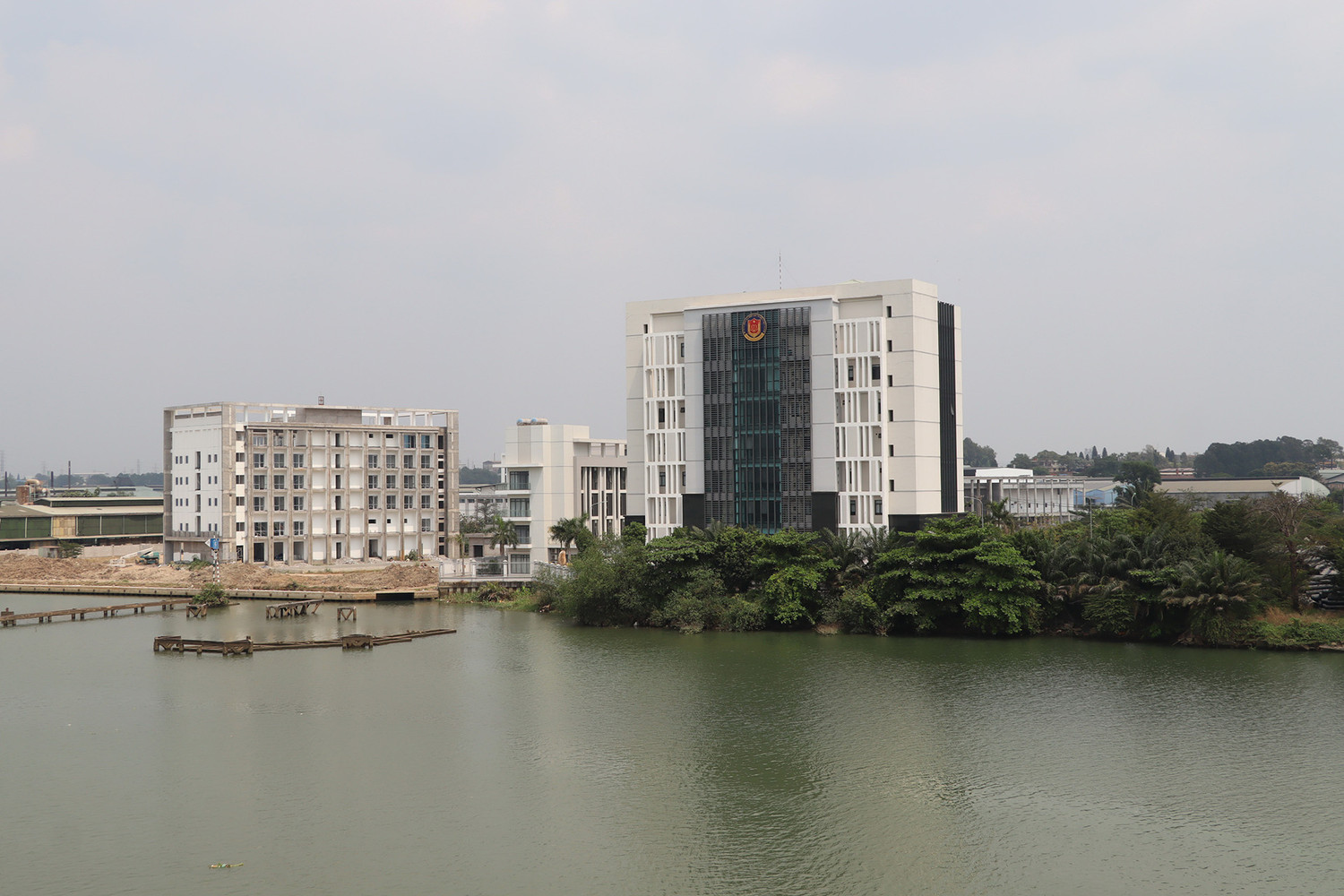 Khu công nghiệp Biên Hòa 1 được hình thành từ năm 1963 với tên gọi khu kỹ nghệ Biên Hòa. Từ sau năm 1975, khu kỹ nghệ Biên Hòa đổi tên thành khu công nghiệp Biên Hòa 1.