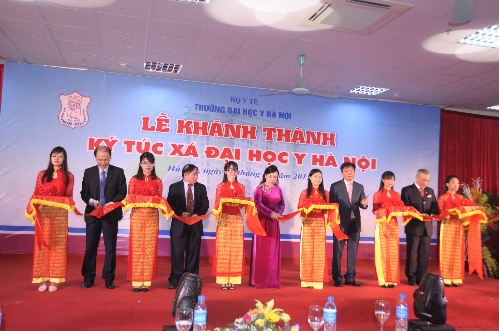 ky tuc xa dai hoc y duoc can tho