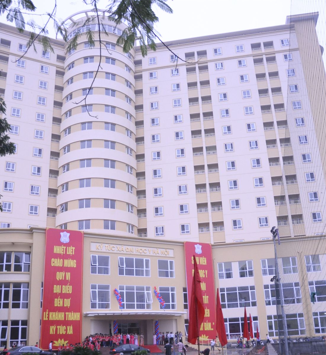 ky tuc xa dai hoc y duoc can tho