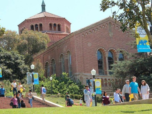 Đại học California (Los Angeles).