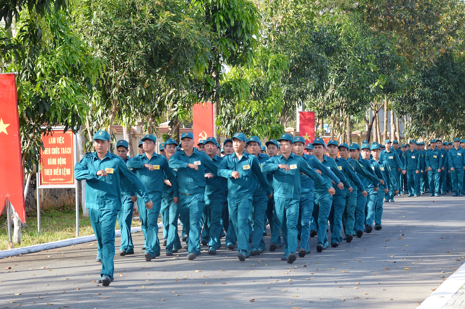 muc dich chinh cua viec xay dung lan la gi