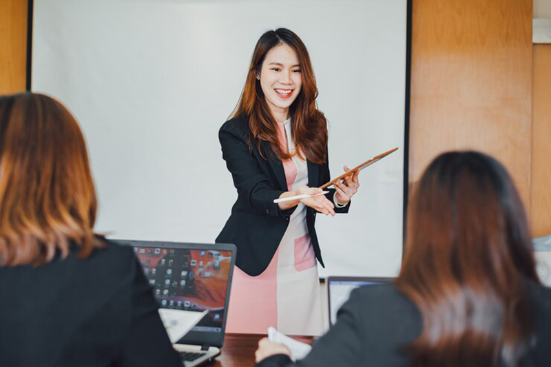 Trợ giảng tiếng Anh là gì? Mô tả công việc của Trợ giảng tiếng Anh chi tiết