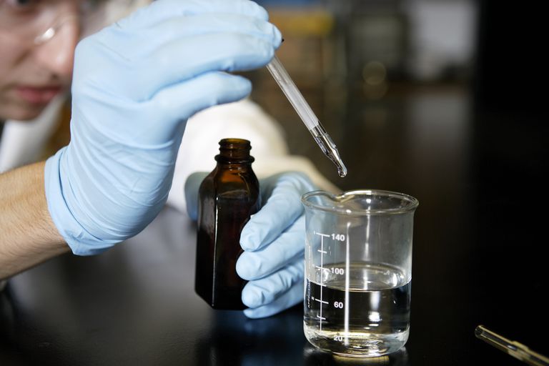 nguyen tac pha loang axit sunfuric dac la