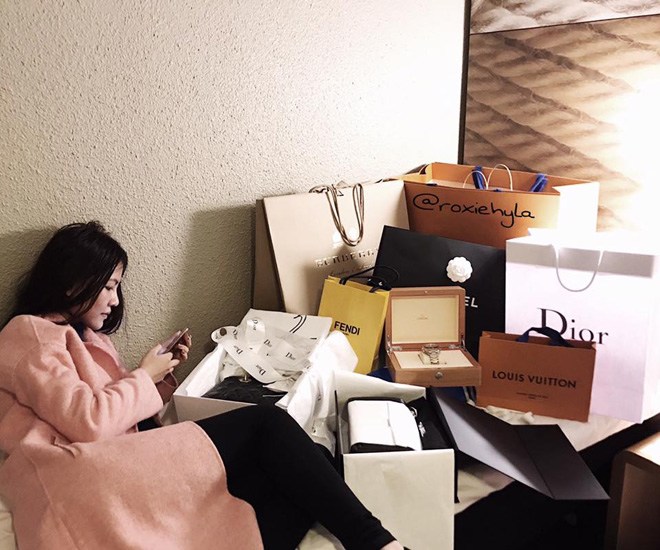 5 rich kid Việt đời sống chuẩn con nhà giàu: Hàng hiệu tràn ngập, du lịch sang chảnh ngút trời - 3