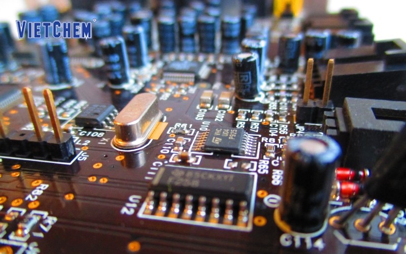 nganh-dien-tu-cong-nghe-cao