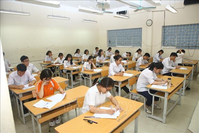 Bài văn khấn cầu thi cử đỗ đạt tại nhà tại đền chùa cách sắm lễ