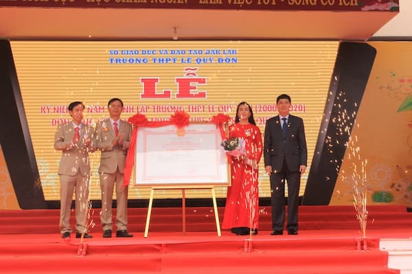 Đánh Giá Trường THPT Lê Quý Đôn - Thái Bình Có Tốt Không?