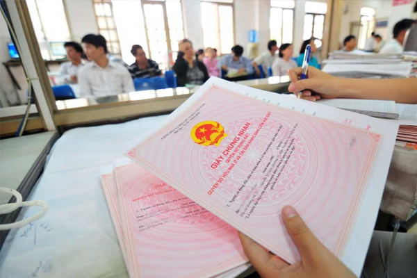 Chuẩn bị hồ sơ để tách sổ đỏ cho con