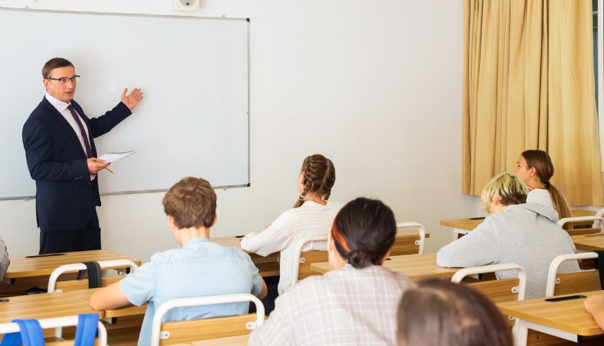 Phương pháp dạy học toán lớp 12 ở mỹ khơi gợi sự khám phá và niềm đam mê với toán học