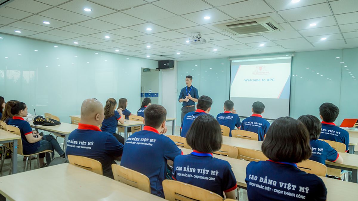 Trường Cao đẳng Việt Mỹ Hà Nội luôn chú trong vào chất lượng giảng dạy cho học viên