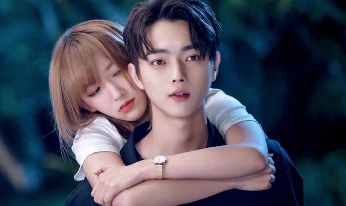 Hứa Khải tái ngộ tình cũ sau nhiều năm chia tay, nhan sắc nhà gái cực xuất chúng Ảnh 1