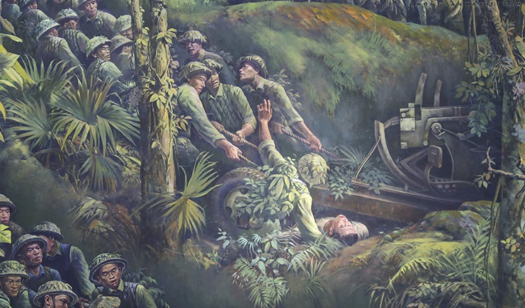 trong chien dich dien bien phu nguoi anh hung nao da lay than minh de cuu phao 4