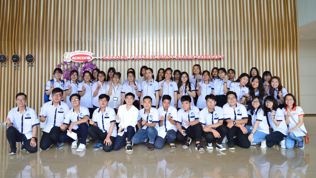 Học phí UFM bậc Đại học chương trình đặc thù