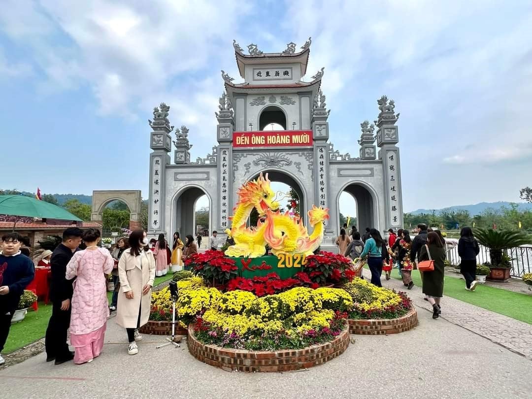 Nên chuẩn bị gì khi đi lễ Ông Hoàng Mười?