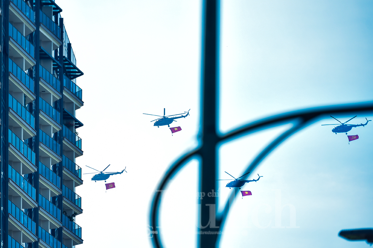 Những cánh chim sắt chao liệng, dệt nên những vệt màu tô điểm bức tranh non sông thống nhất - 11