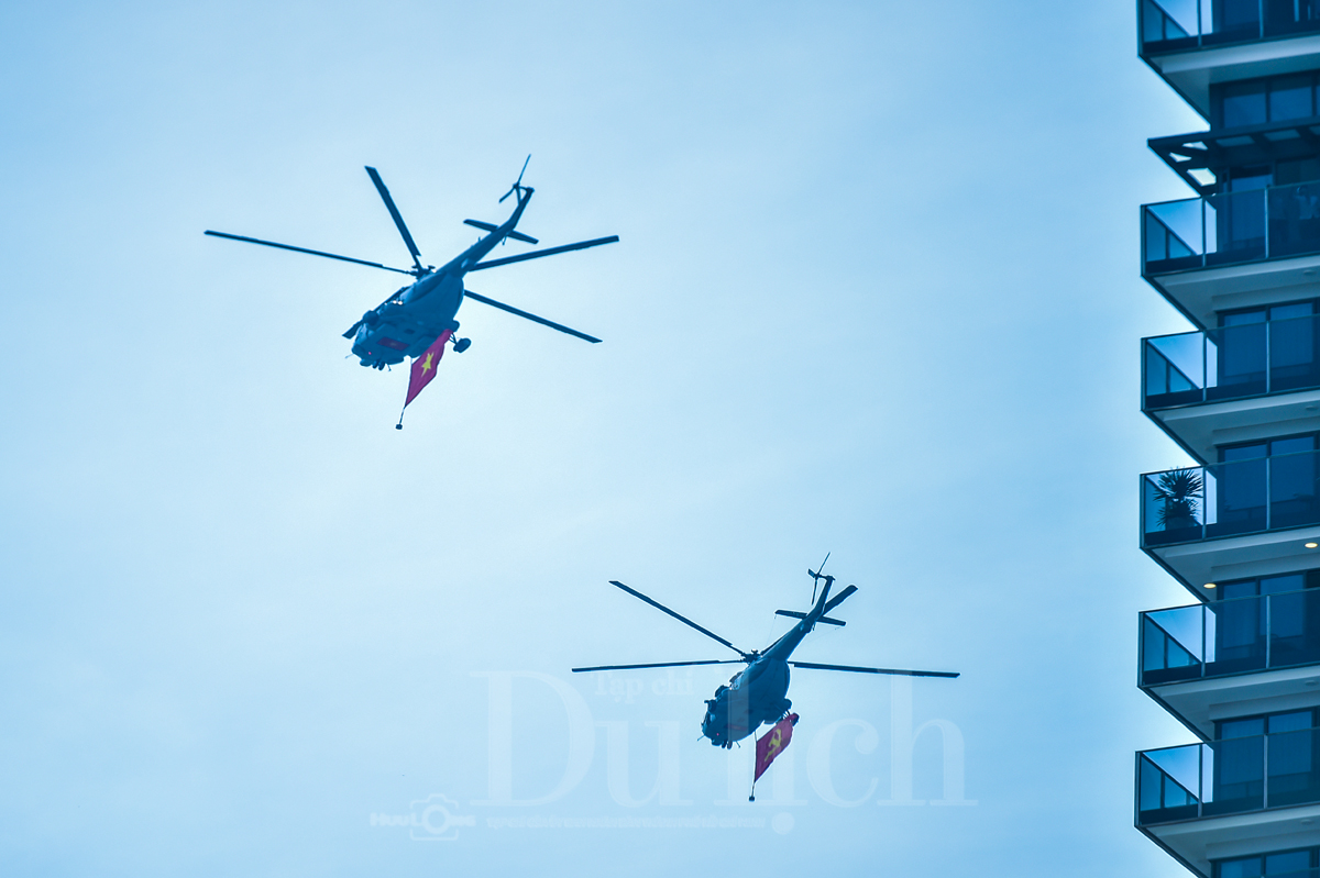 Những cánh chim sắt chao liệng, dệt nên những vệt màu tô điểm bức tranh non sông thống nhất - 12