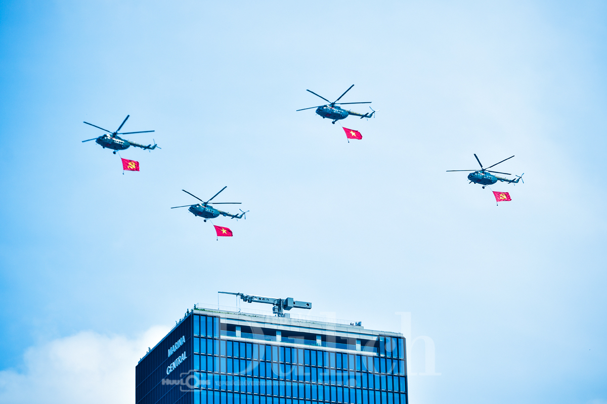 Những cánh chim sắt chao liệng, dệt nên những vệt màu tô điểm bức tranh non sông thống nhất - 10