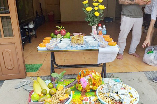 Thủ tục cúng thần tài thổ địa khai trương