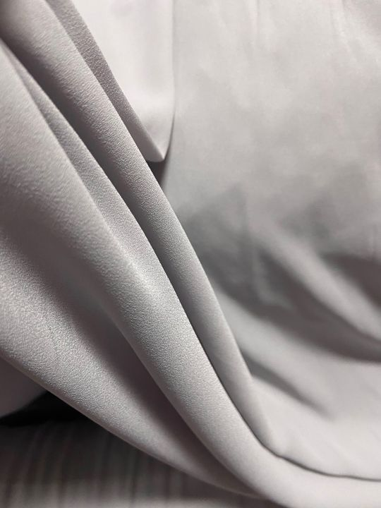 Vải lụa là gì? Có mấy loại, ưu/nhược điểm và cách phân biệt vải lụa