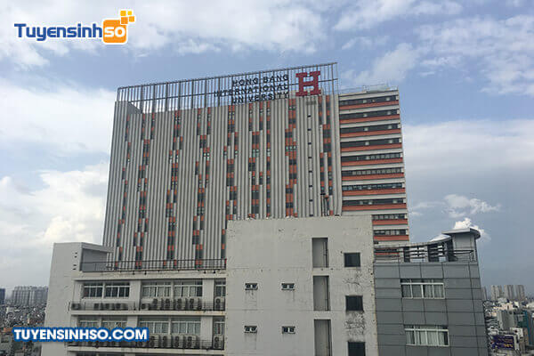 hoc phi truong dai hoc quoc te hong bang 1