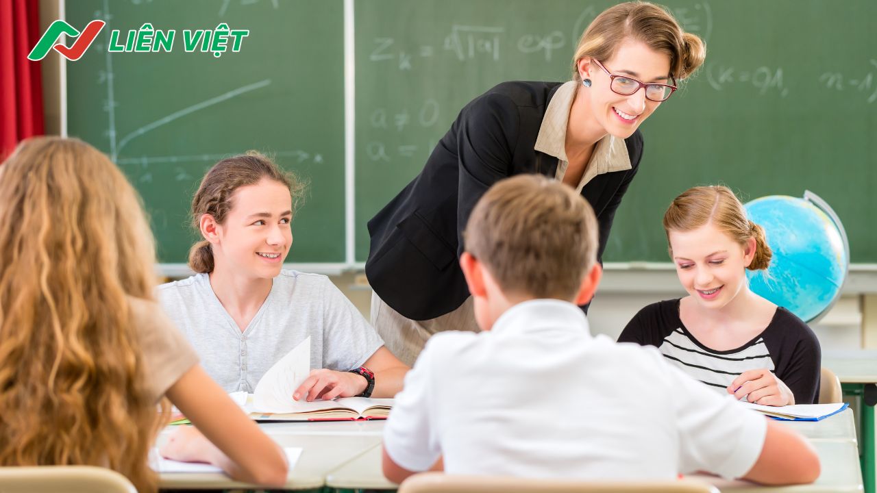 Phổ cập giáo dục THCS