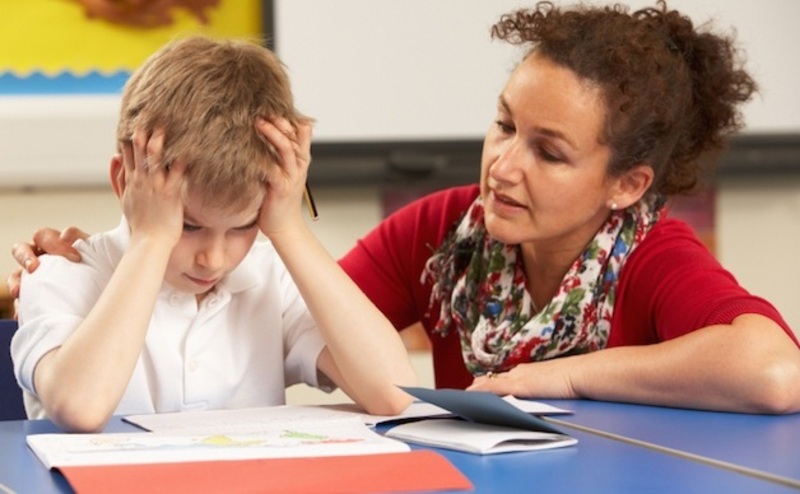 Bé có thể gặp phải những khó khăn gì khi học về khối trụ và khối cầu? (Nguồn ảnh: Sưu tầm internet)