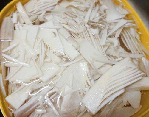 Cách ngâm măng ớt chua ngon, không bị màng hay nổi váng - 4