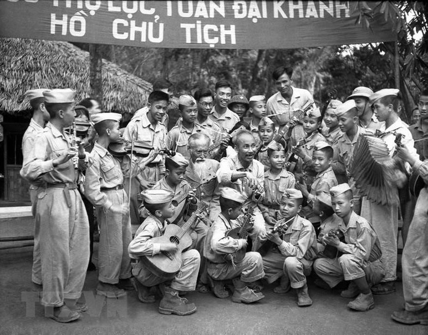 ngay 19 5 la ngay thanh lap 2