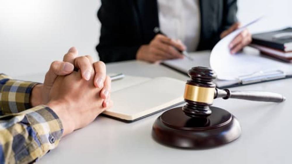 Phân biệt giữa bị hại và nguyên đơn dân sự theo BLTTHS