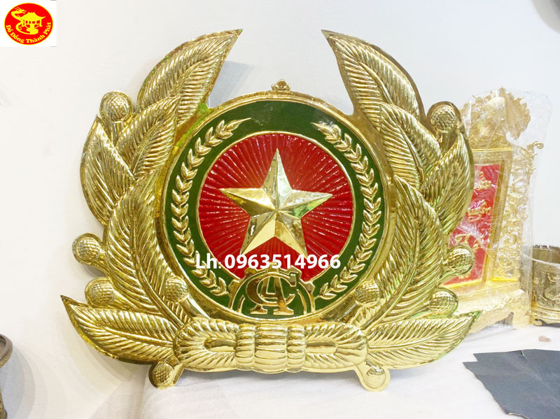 huy hiệu công an nhân dân bằng đồng đường kính 60 cm
