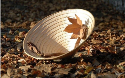 top 3 bai thuyet minh ve chiec non la day du moi nhat 2023 dspl 1