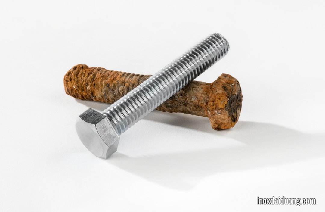 chanh và muối giúp tẩy gỉ sét hiệu quả