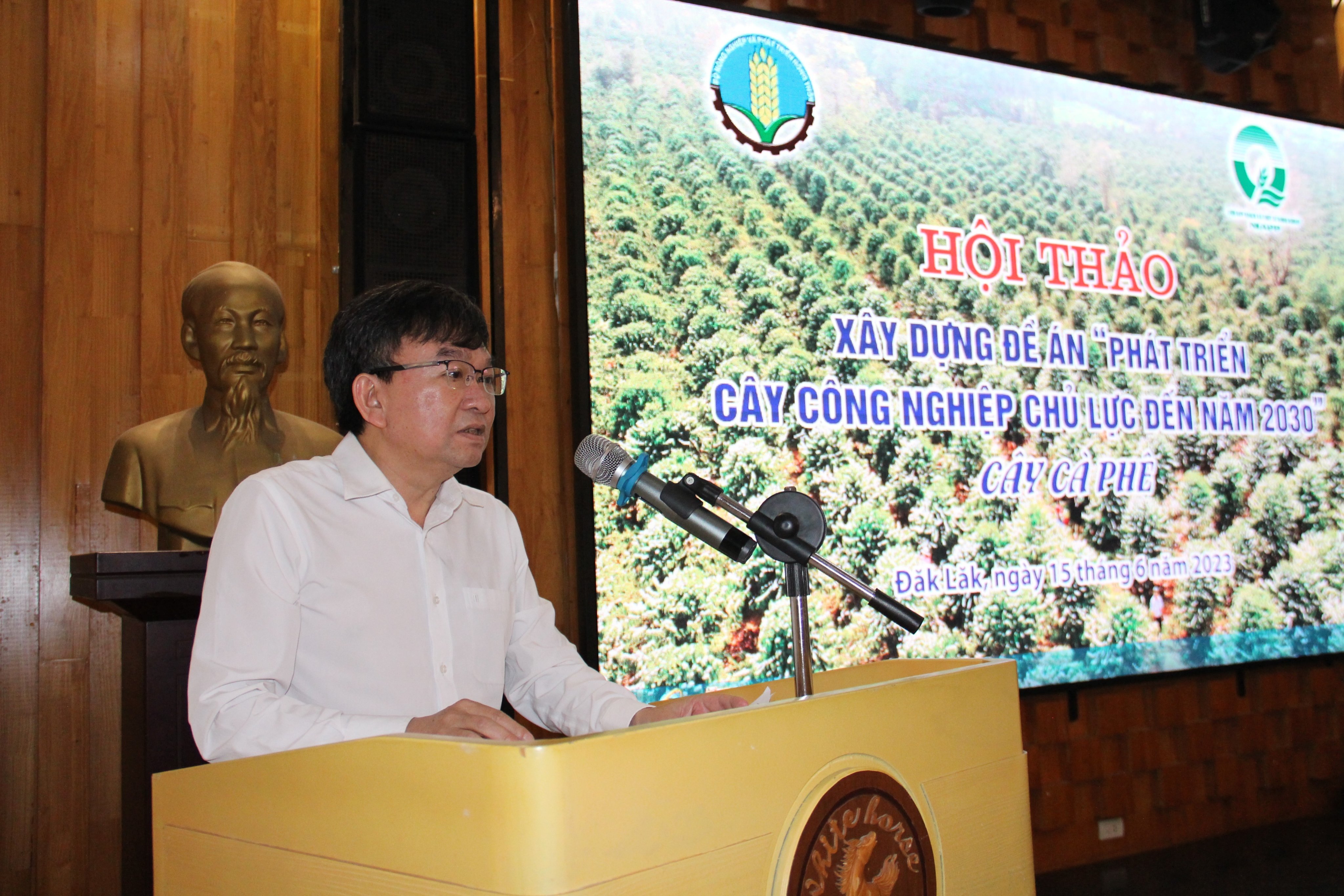 hoi thao xay dung de an phat trien cay cong nghiep den nam 2030