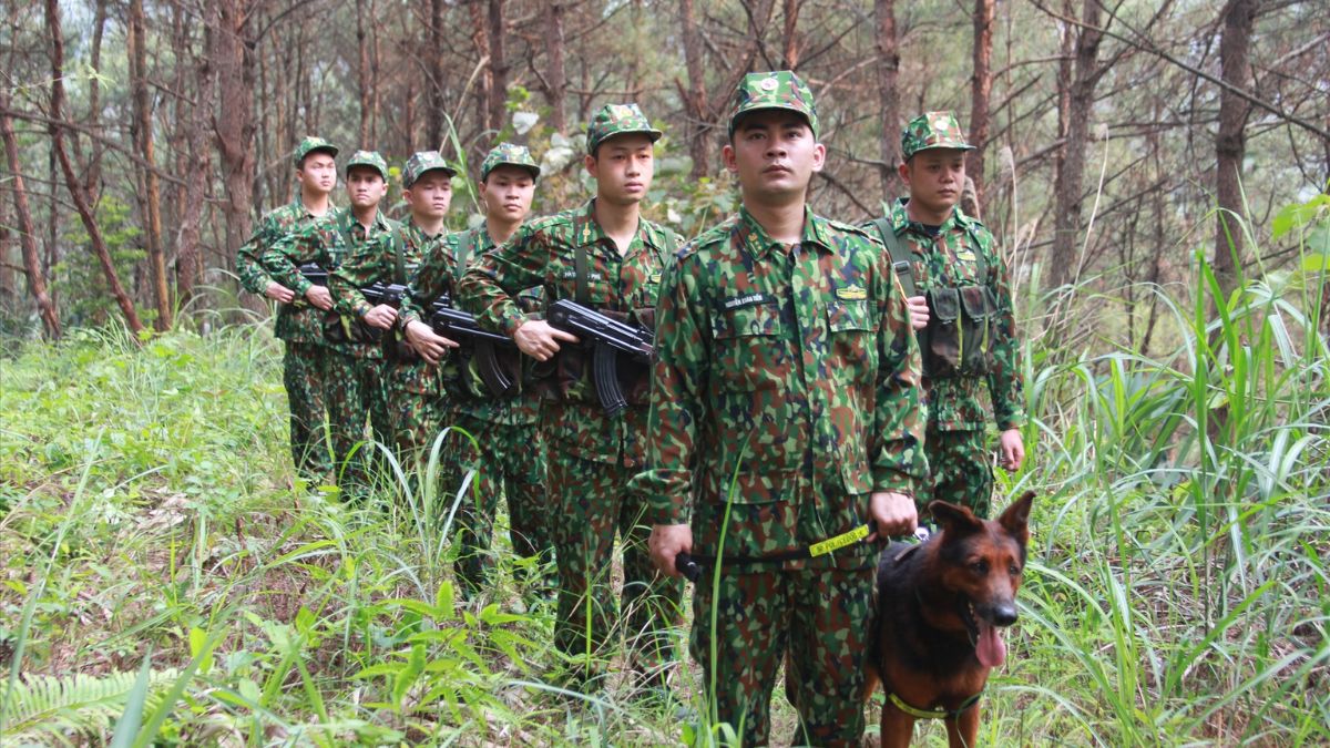 Bài thơ về chú bộ đội trên đường hành quân