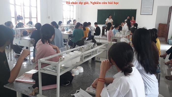 đánh giá Trường THPT Đặng Thúc Hứa có tốt không
