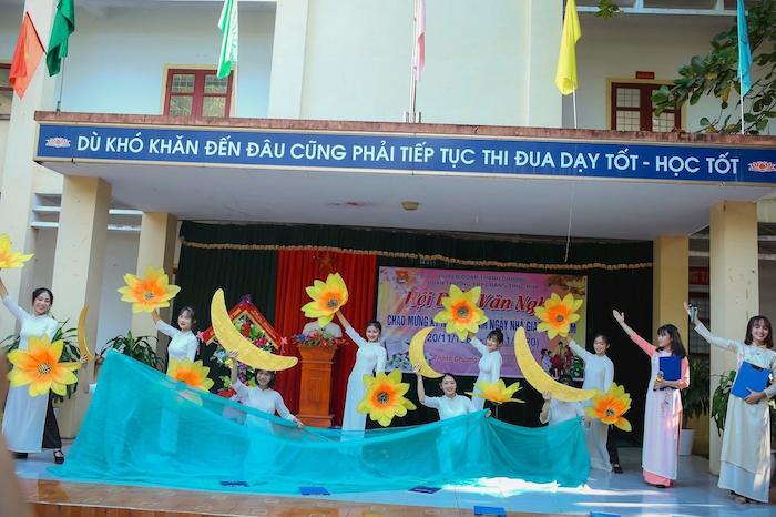 đánh giá Trường THPT Đặng Thúc Hứa có tốt không