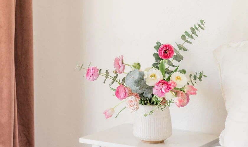 Những bài thuyết trình cắm hoa hồng 20/10 theo chủ đề hay