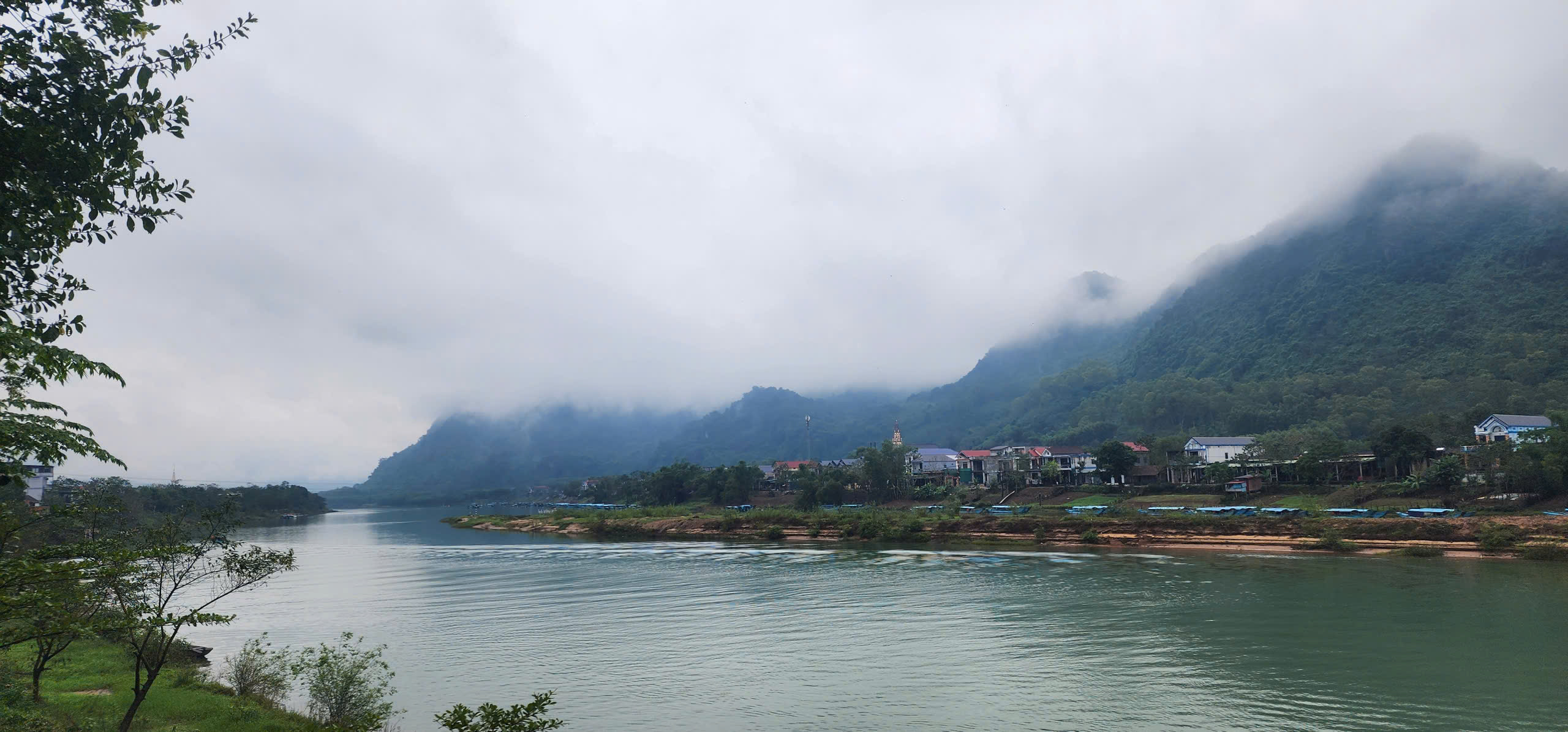 Từ Điển Tiếng Quảng Bình: Giải Mã Các Câu Nói Thông Dụng Của Dân Bản Địa