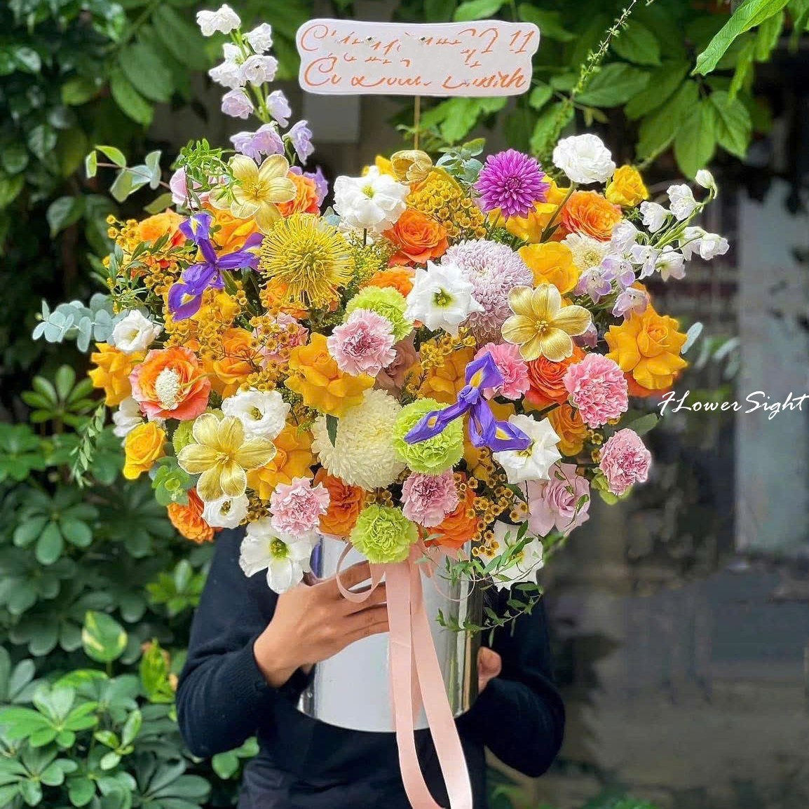 Lẵng hoa hồng để bàn