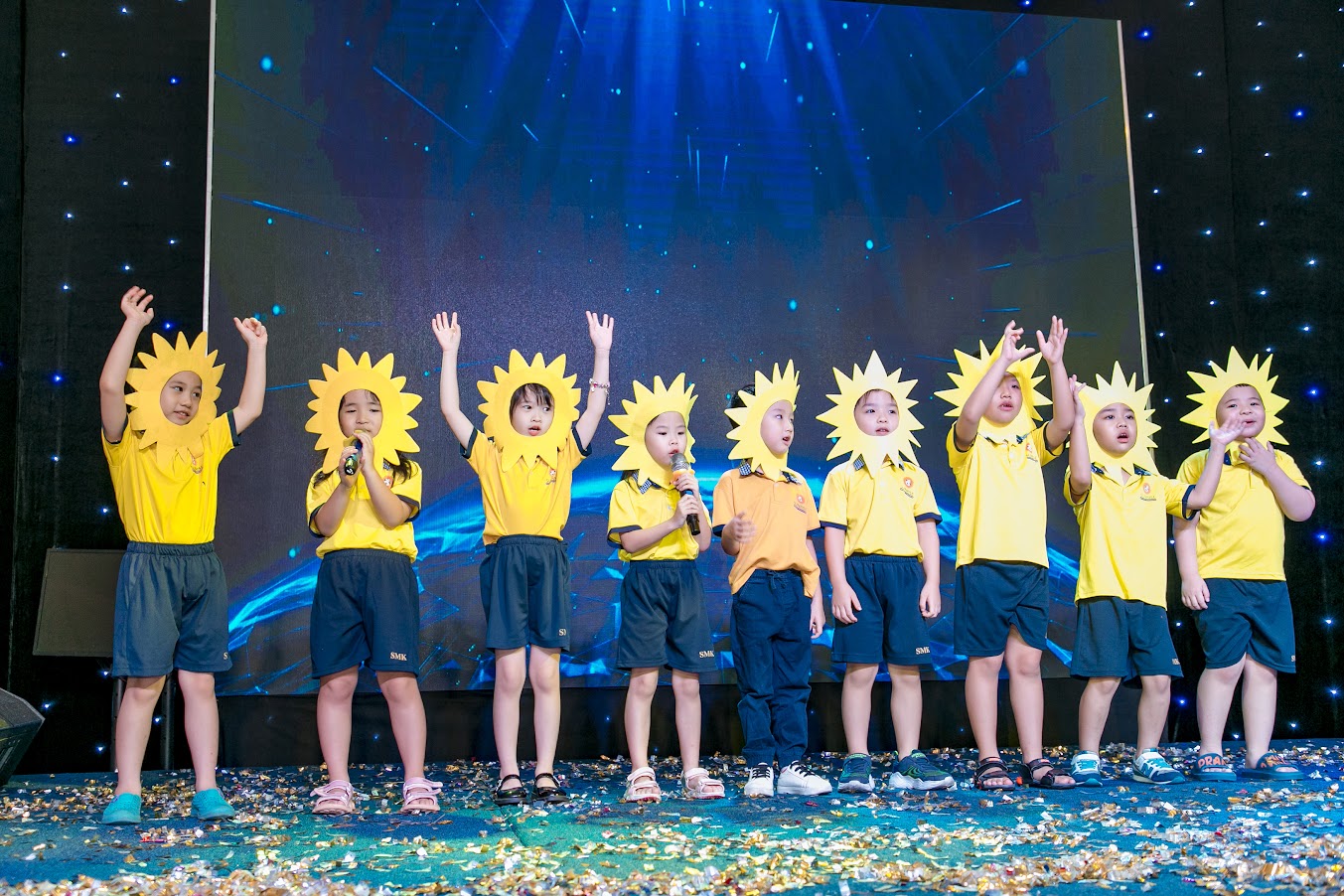 Tốt nghiệp mầm non