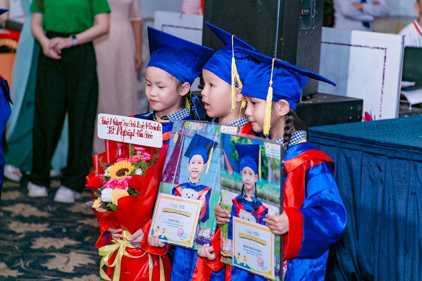 Tốt nghiệp mầm non