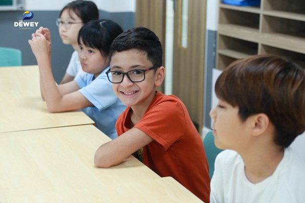 nguyen-tac-khi-day-tre-tro-thanh-cong-dan-ky-thuat-so