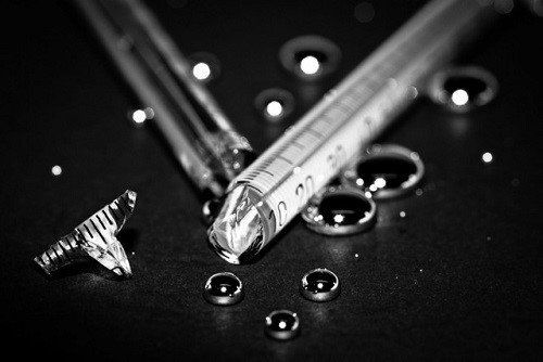 Nhiệt kế bị vỡ nên làm gì?