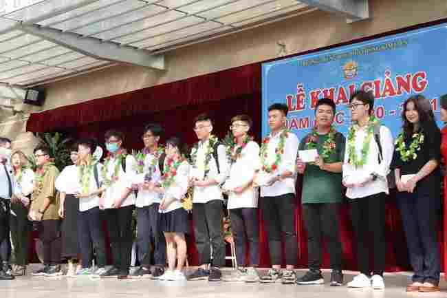 đánh giá Trường THPT Kim Liên có tốt không