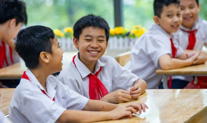 Viết bài văn về lễ khai giảng lớp 6 ngắn gọn