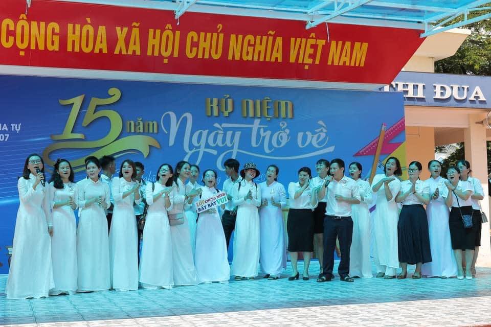 2004 hoc lop 10 nam nao 6