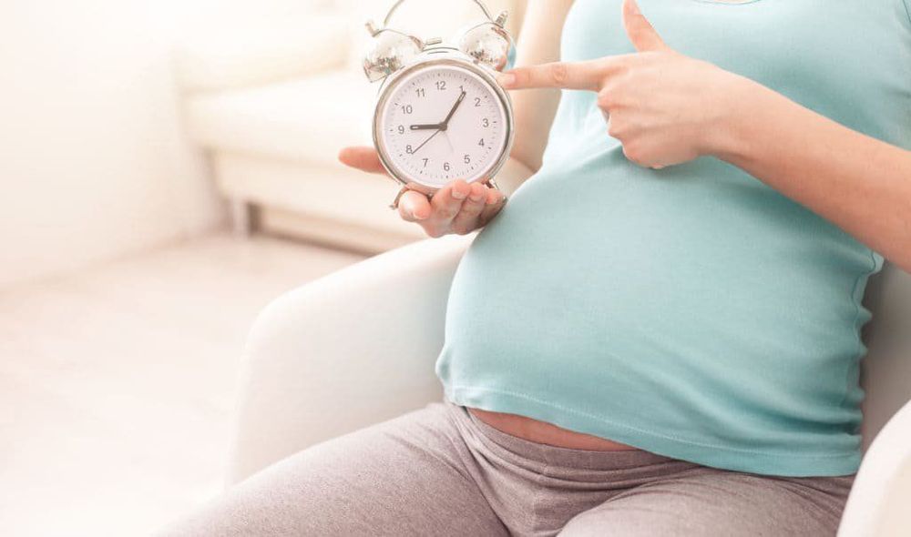Ra nước ối âm đạo là dấu hiệu chuyển dạ của mẹ bầu