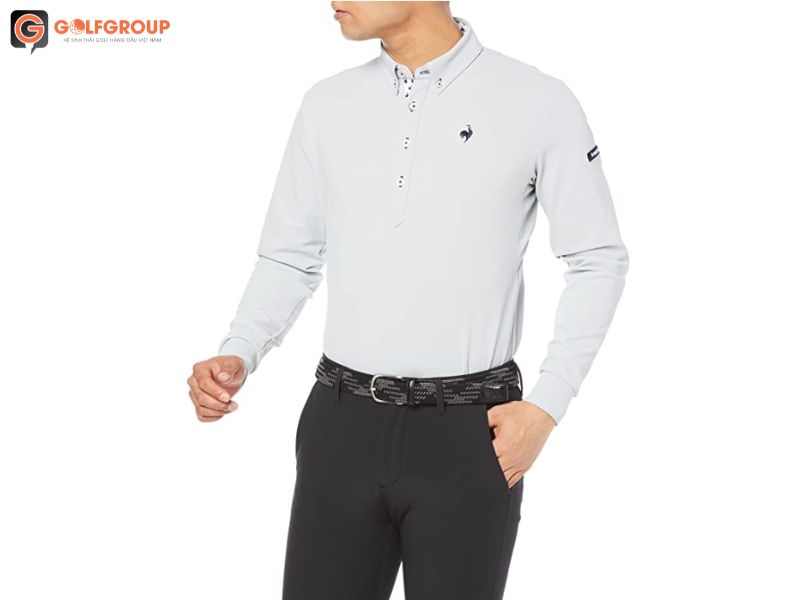 Quần áo golf nam Le Coq được làm từ chất liệu cao cấp, mang đến sự thoải mái cho golfer 