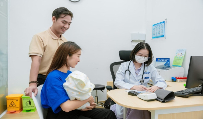 Bảng giá tiêm chủng cho trẻ sơ sinh tại Trung tâm Tiêm chủng Long Châu 1