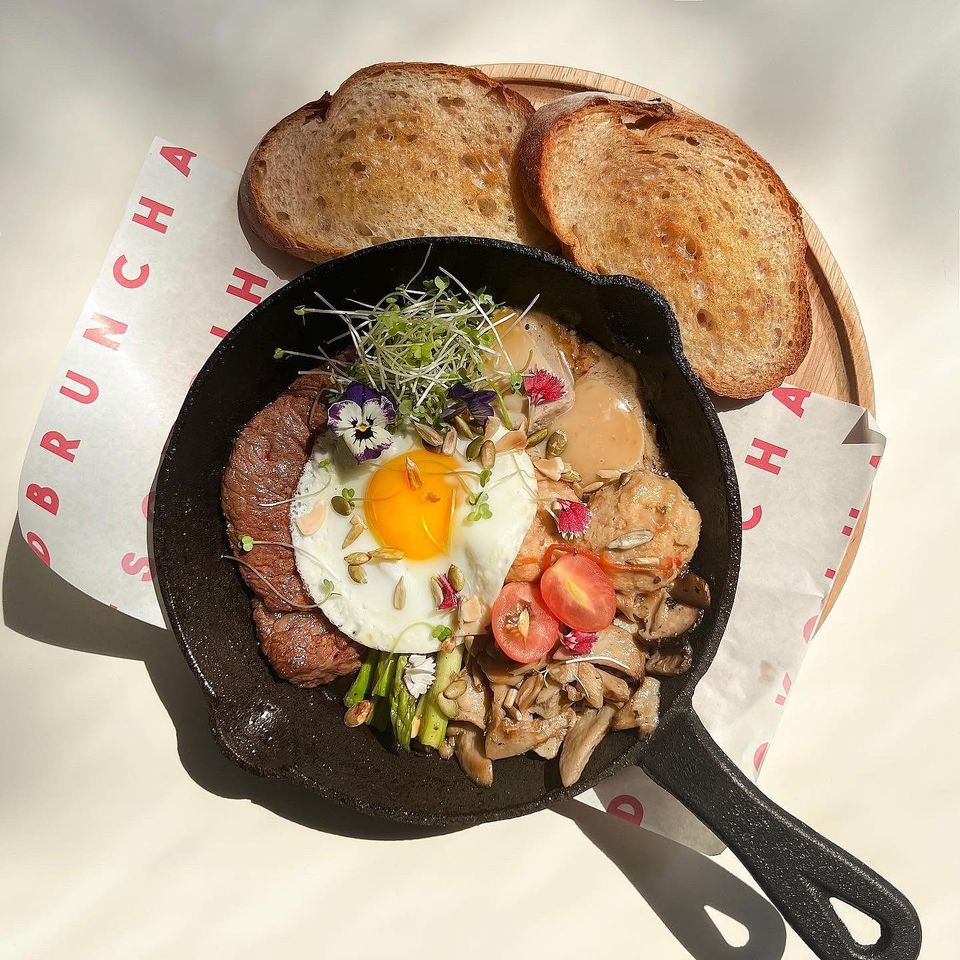 Ăn brunch tại quán xinh tại Sài Gòn
